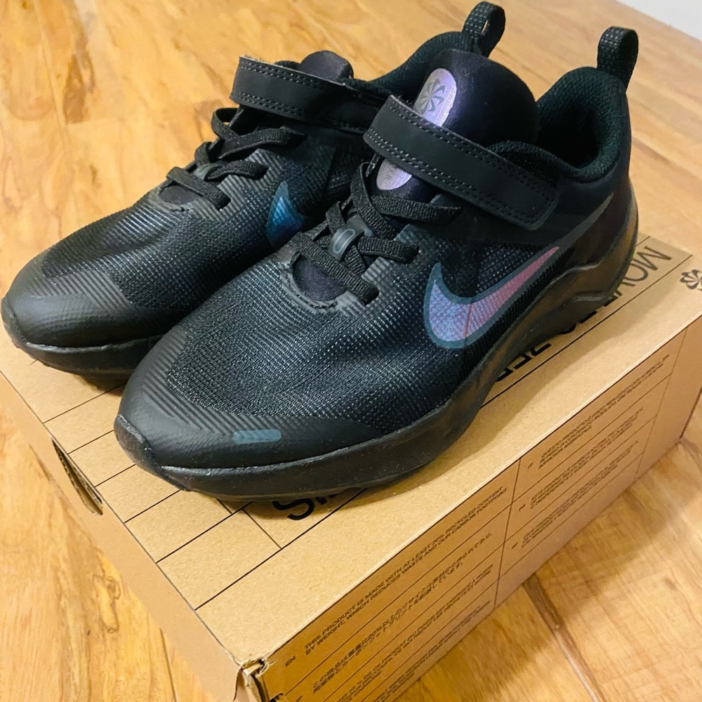 NWB Girls Nike Downshifter Sneakers Size 2.5